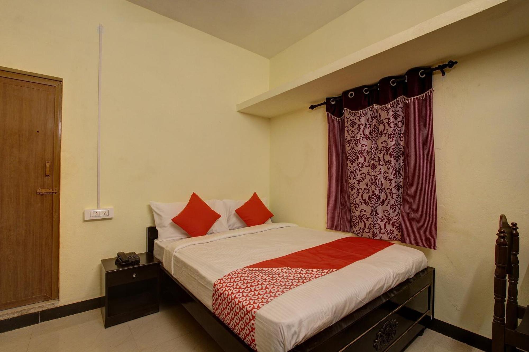 Oyo Flagship Tulip Towers Saravanampatti Coimbatore Exterior photo